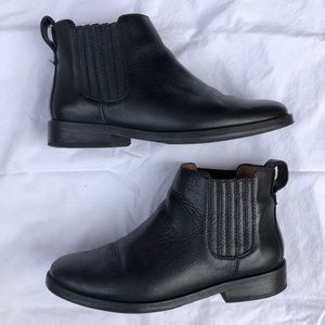 Madewell Black Leather Chelsea Boot